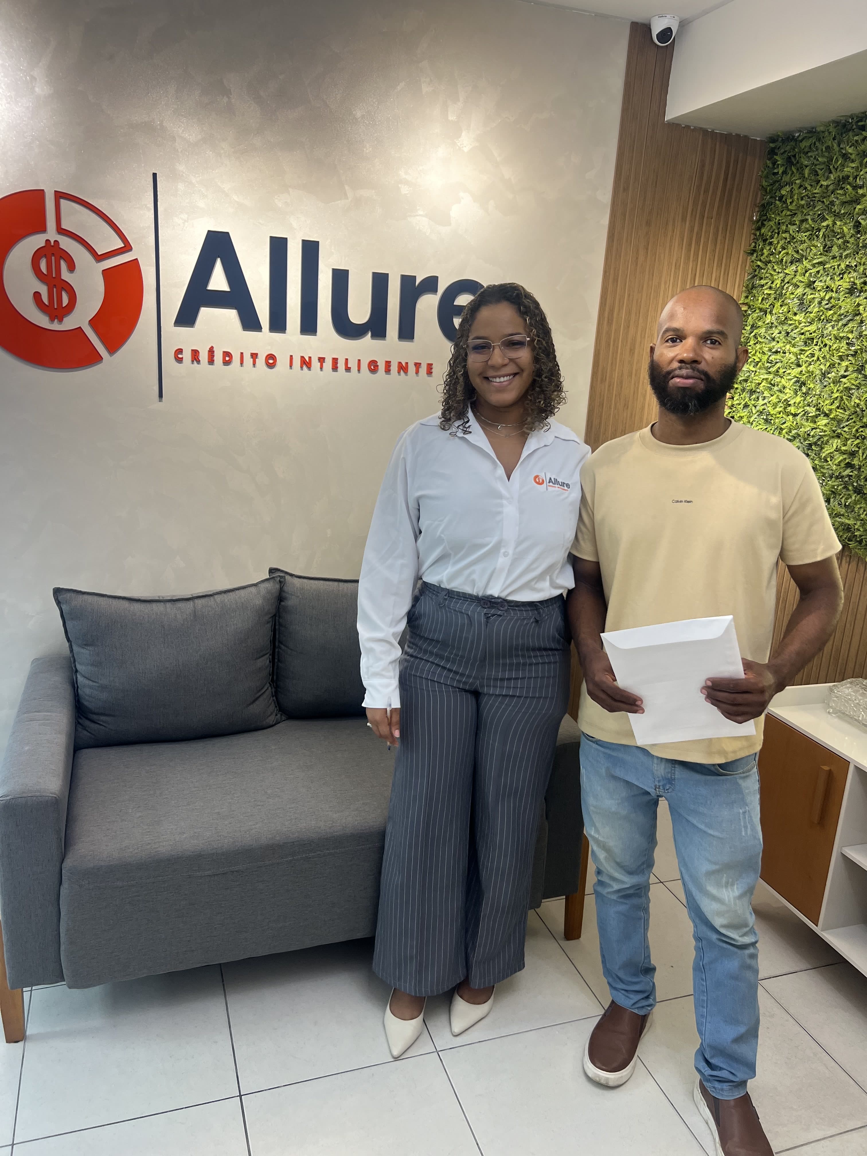 Cliente contemplado Allure