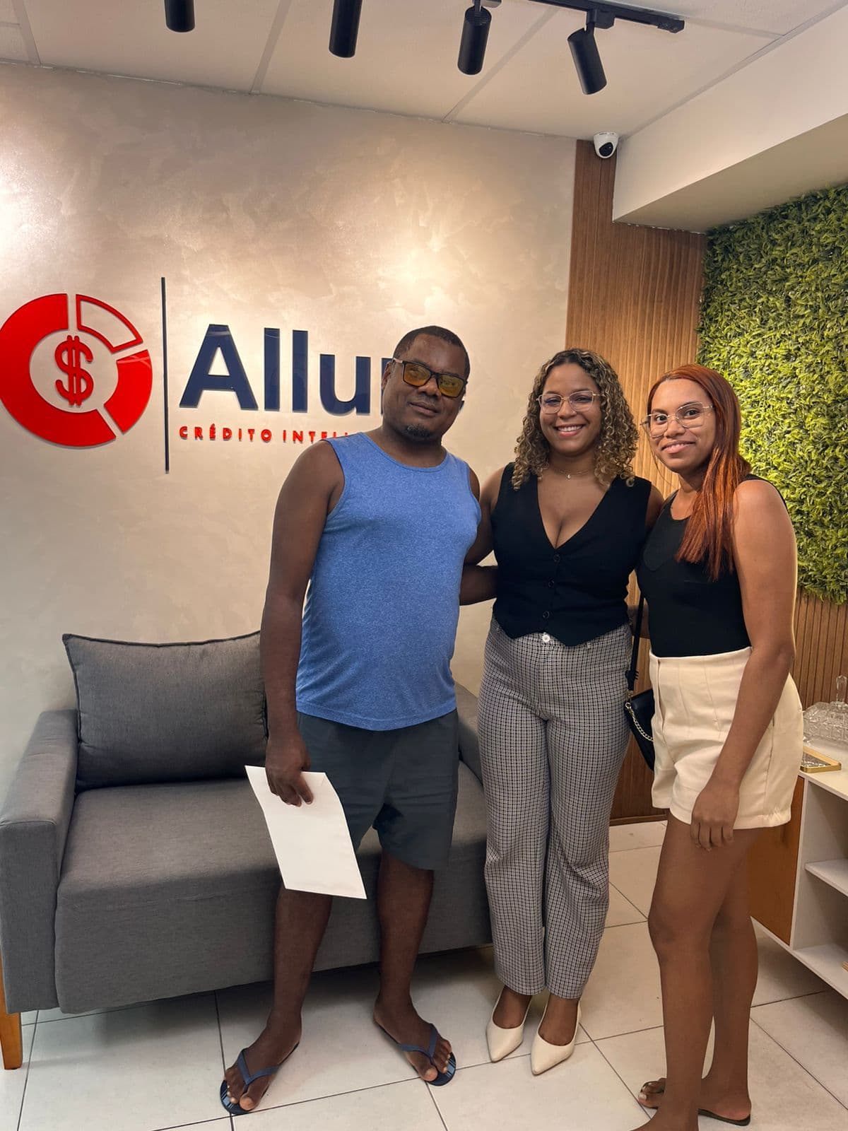 Cliente contemplado Allure