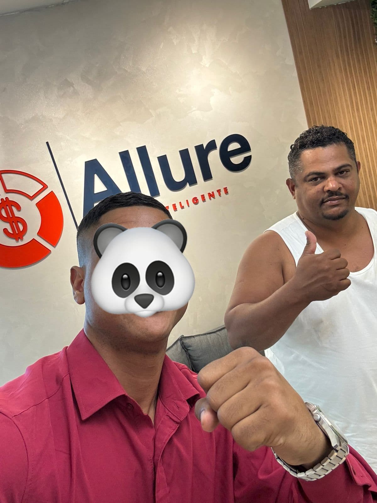 Cliente contemplado Allure